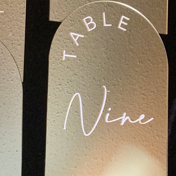 Gold Arch Wedding Table Numbers 1-15 with Stands, 5 X 7 inches - Picture 4 of 8